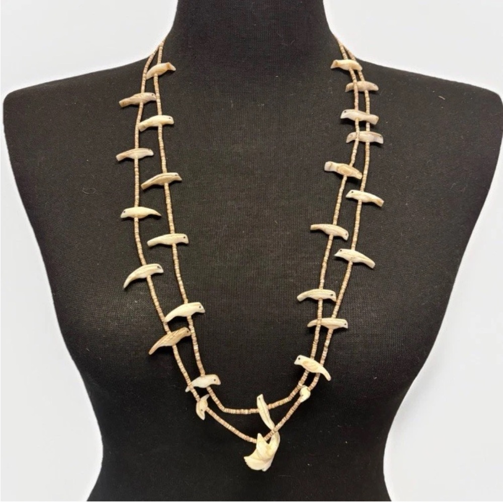 Vintage 32-inch 2 Strand ZWNI Necklace Carved Shell & MOP Birds #4744